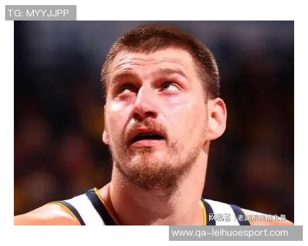 东契奇27岁前创下83次三双佳绩历史排名第四仅次于大O约基奇和魔术师